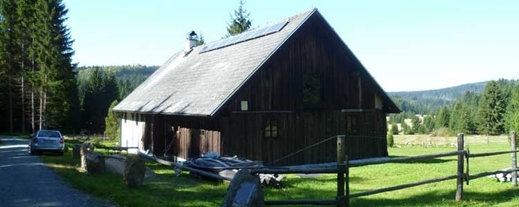 Ostrovní fotovoltaický systém