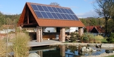 Hybridní solární systém - solární panely o výkonu 2,5kWp
